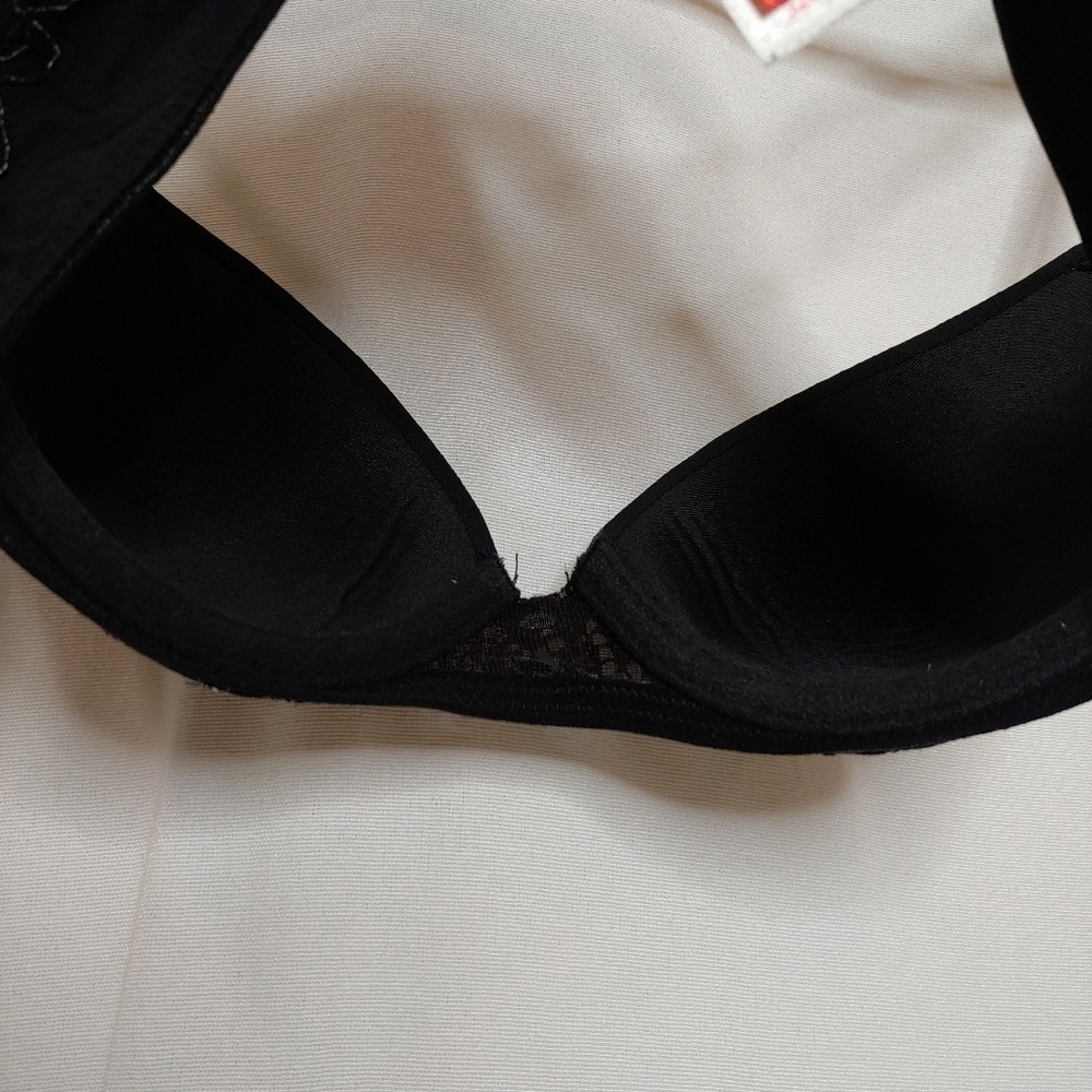 Josie by Natori Mya Contour Underwire Bra 832118 Black Silver Lace detail 32C - Picture 4 of 7